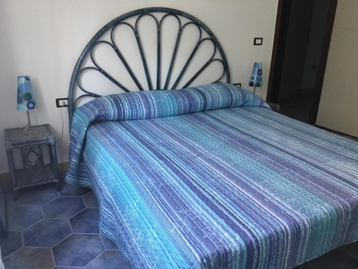 Appartamento Oleandro 칼라고노네 외부 사진